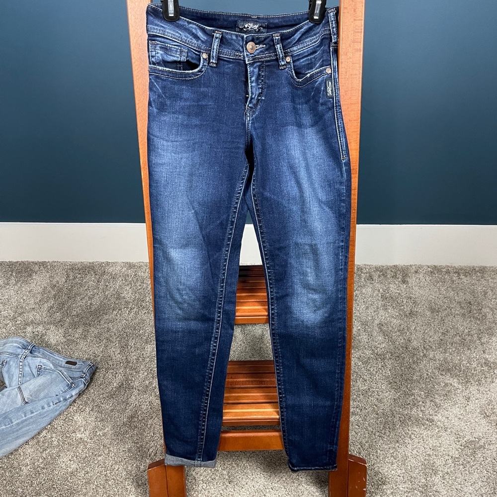 Dark wash silver jeans straight leg.